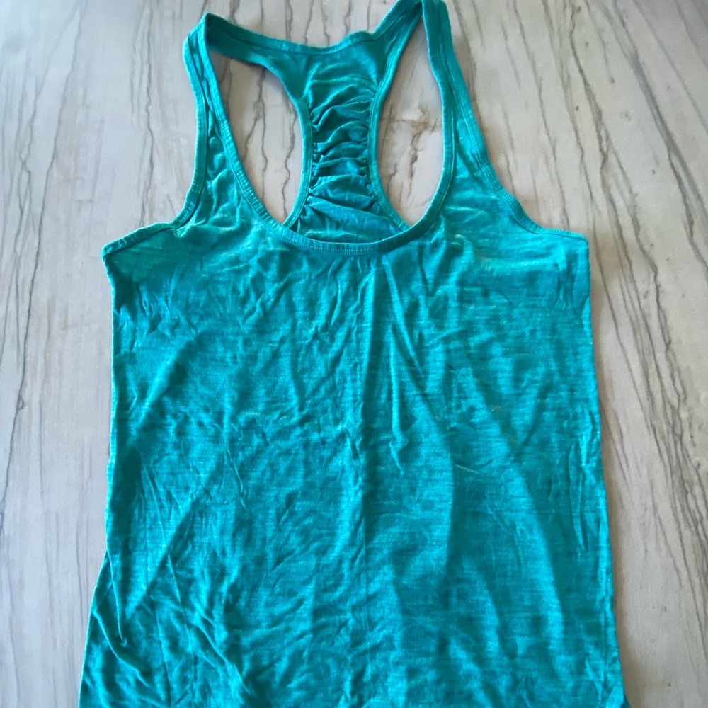 Lululemon teal tank size 6